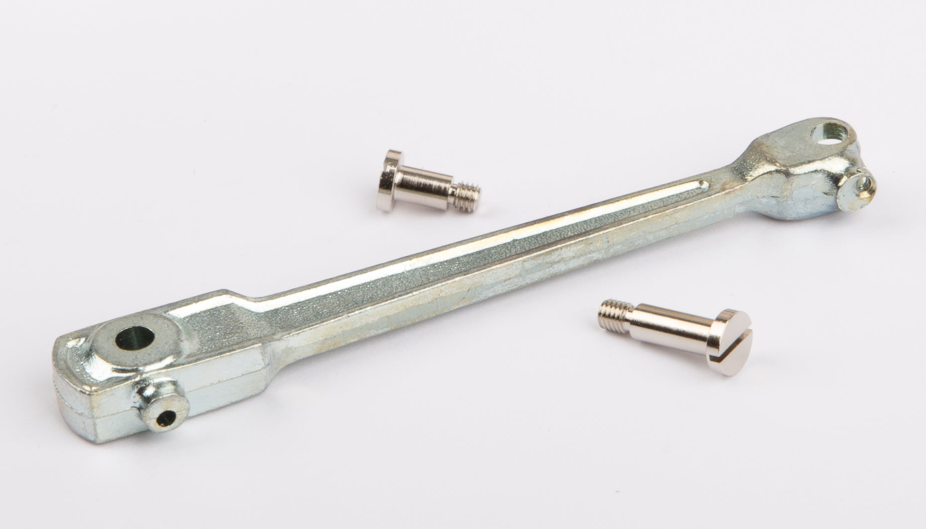 Piston connecting rod with screw