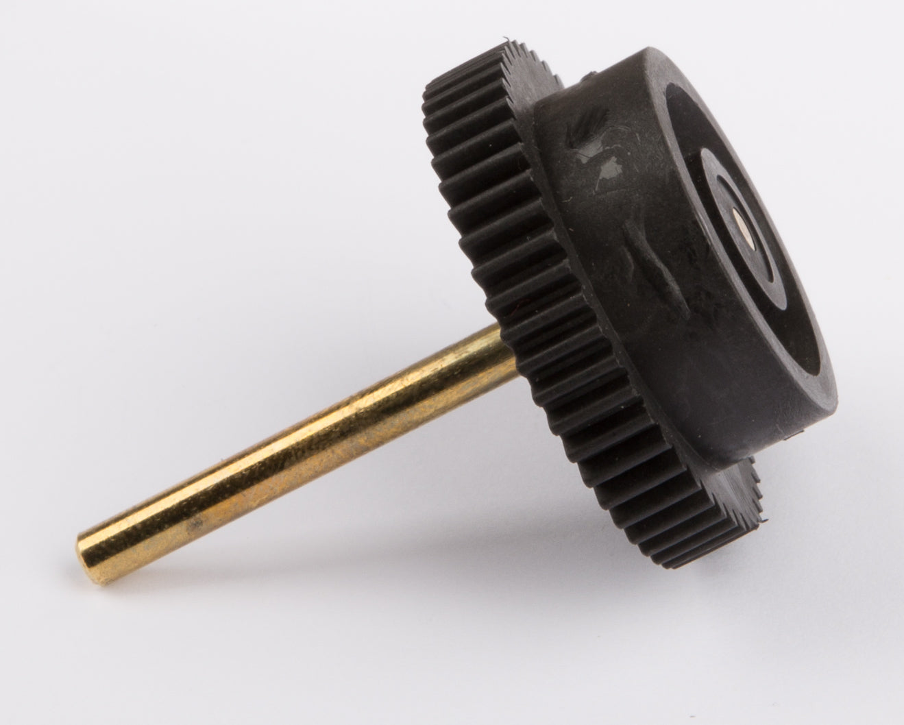 Drive gear with axle