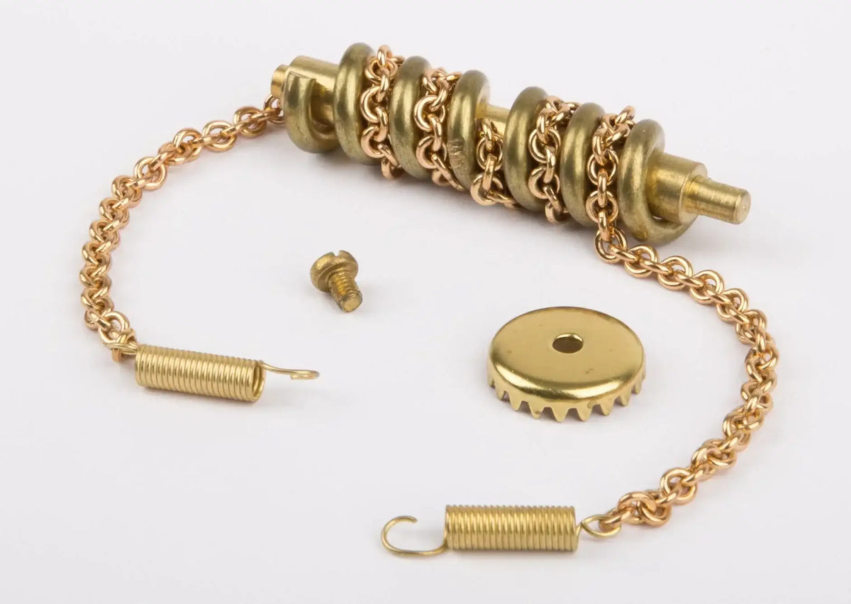 Schnecke mit Kette und Zahnkranz (messing) mit Zugfeder
