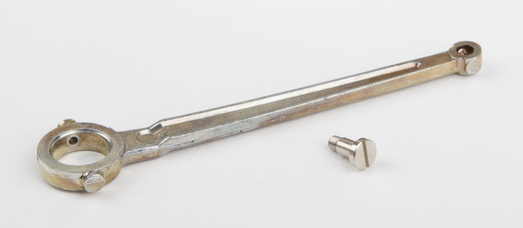 Slider connecting rod with screw